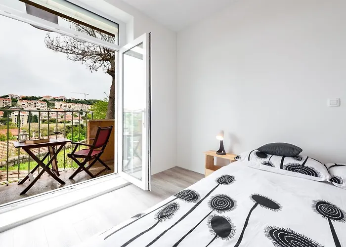 아파트 Pinegrove 두브로브니크