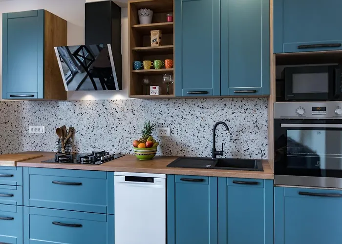 Pinegrove Apartment *