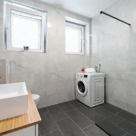 Pinegrove Apartment Dubrovnik